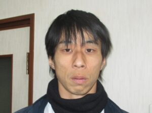 山村 亮人